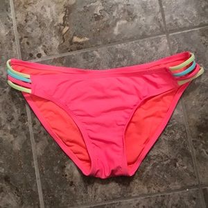 Women swimming bottoms